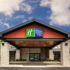 Holiday Inn Express & Suites Aurora - Naperville By Ihg